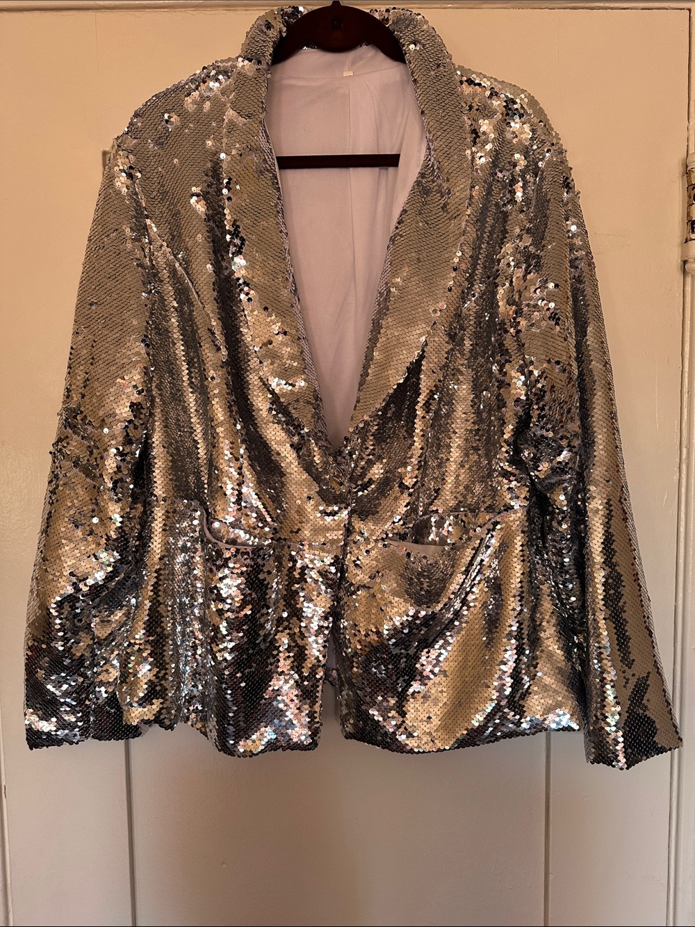Silver Sequin Blazer Jacket with Snap Front and 2 large Front Pockets Size XL